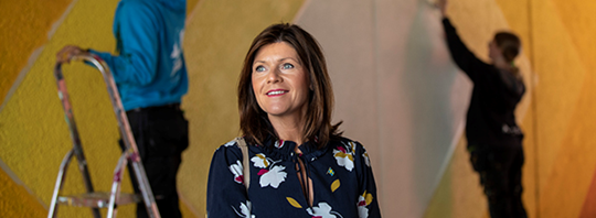 Arbetsmarknads- och jämställdhetsminister Eva Nordmark vid ett besök i Tyresö 2020. Foto: Ninni Andersson/Regeringskansliet